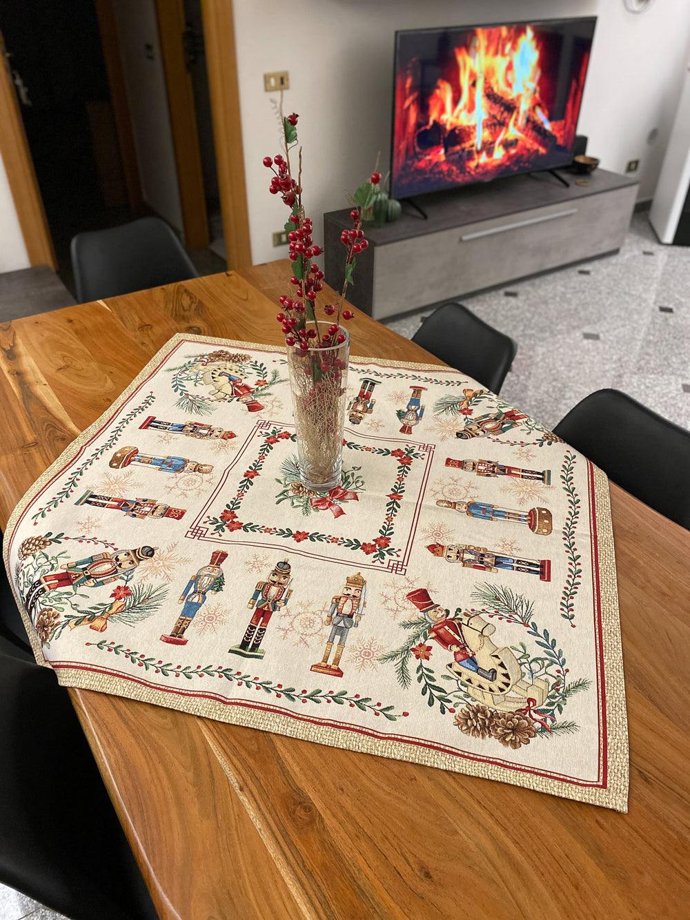 Centro tavola in gobelin fantasia SOLDATINO