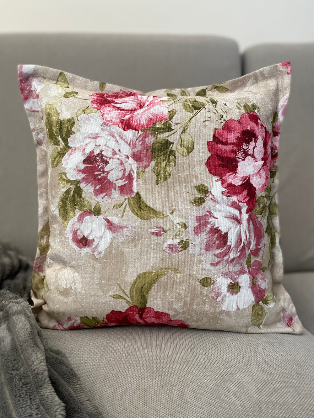 Cuscino arredo fantasia PEONIA