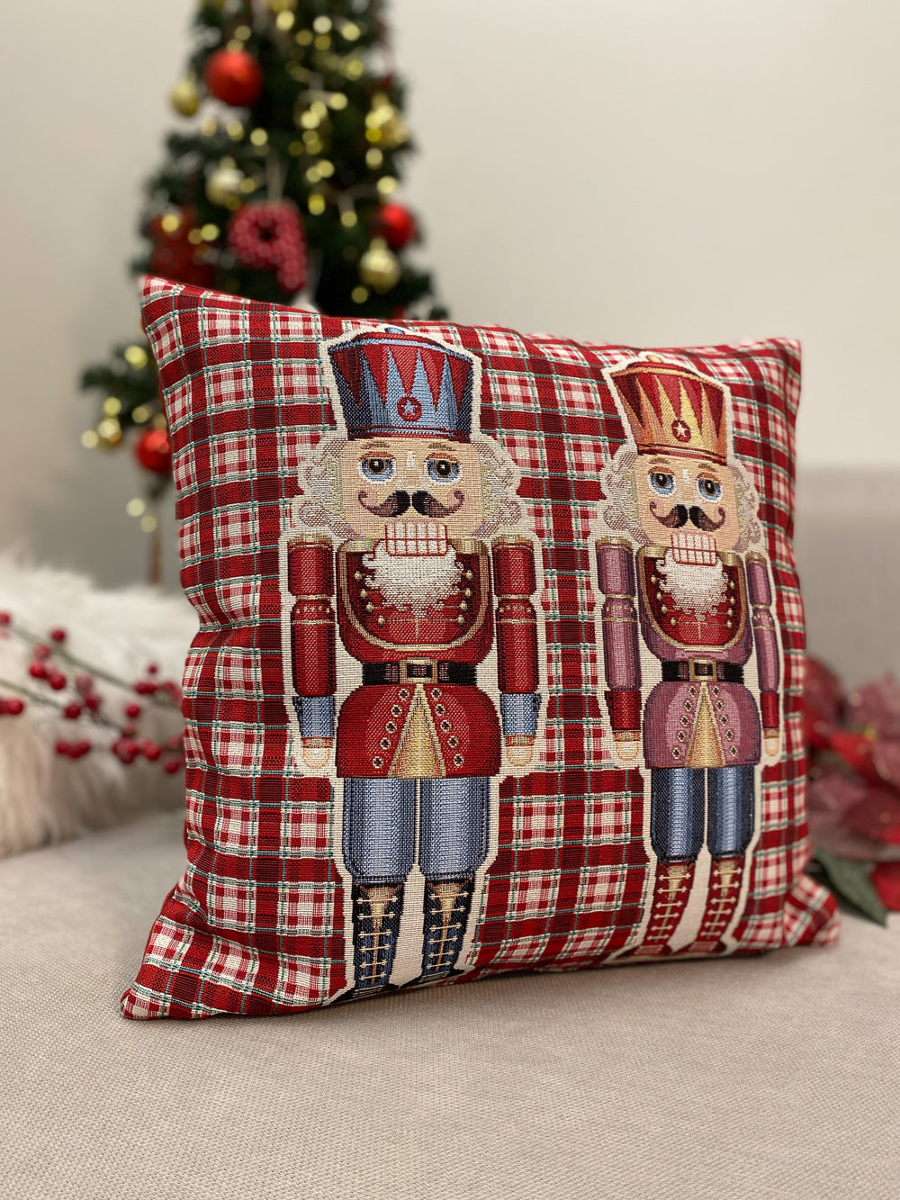 Cuscino arredo COPPIA SCHIACCIANOCI in gobelin