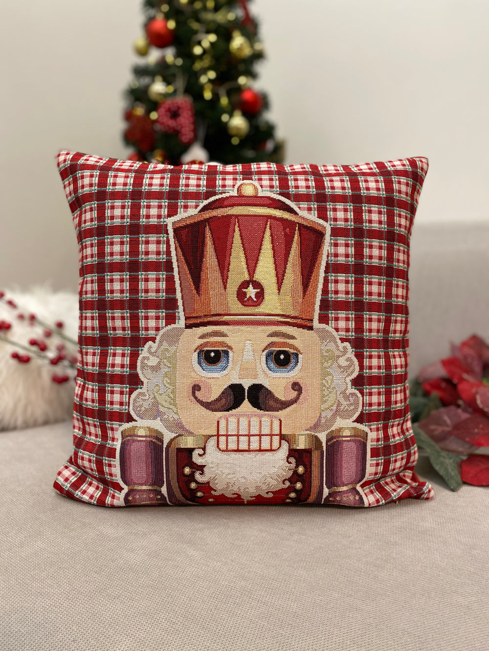 Cuscino arredo SCHIACCIANOCI in gobelin