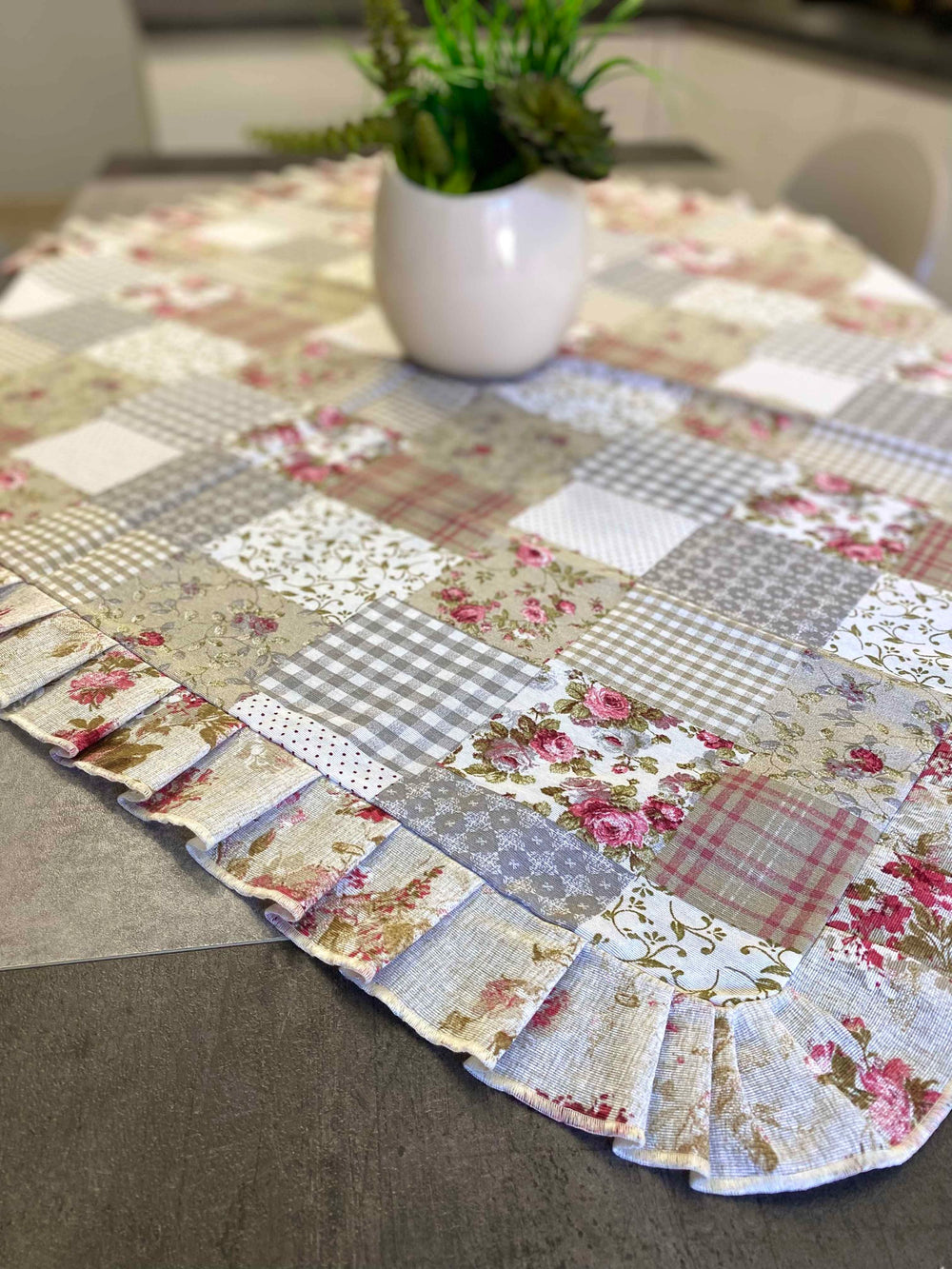Centro tavola fantasia patchwork rosa