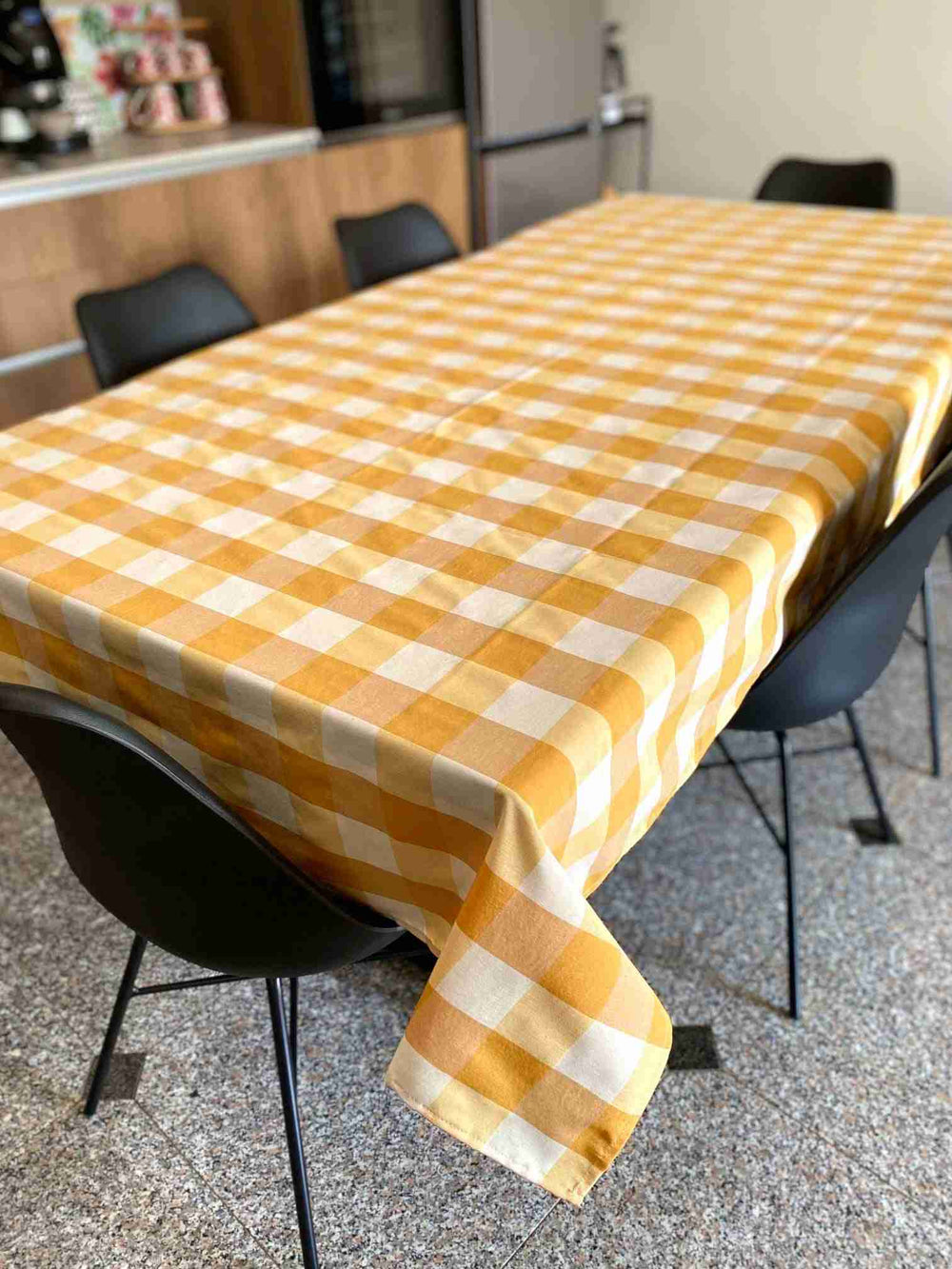Tovaglia da tavola fantasia quadrettato giallo