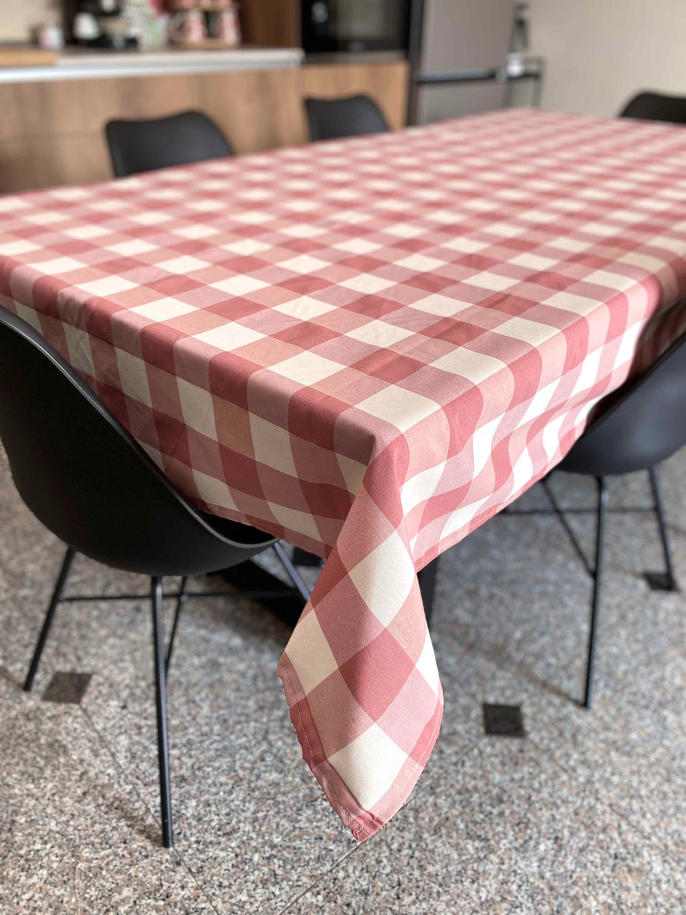 Tovaglia da tavola fantasia quadrettato grande rosa
