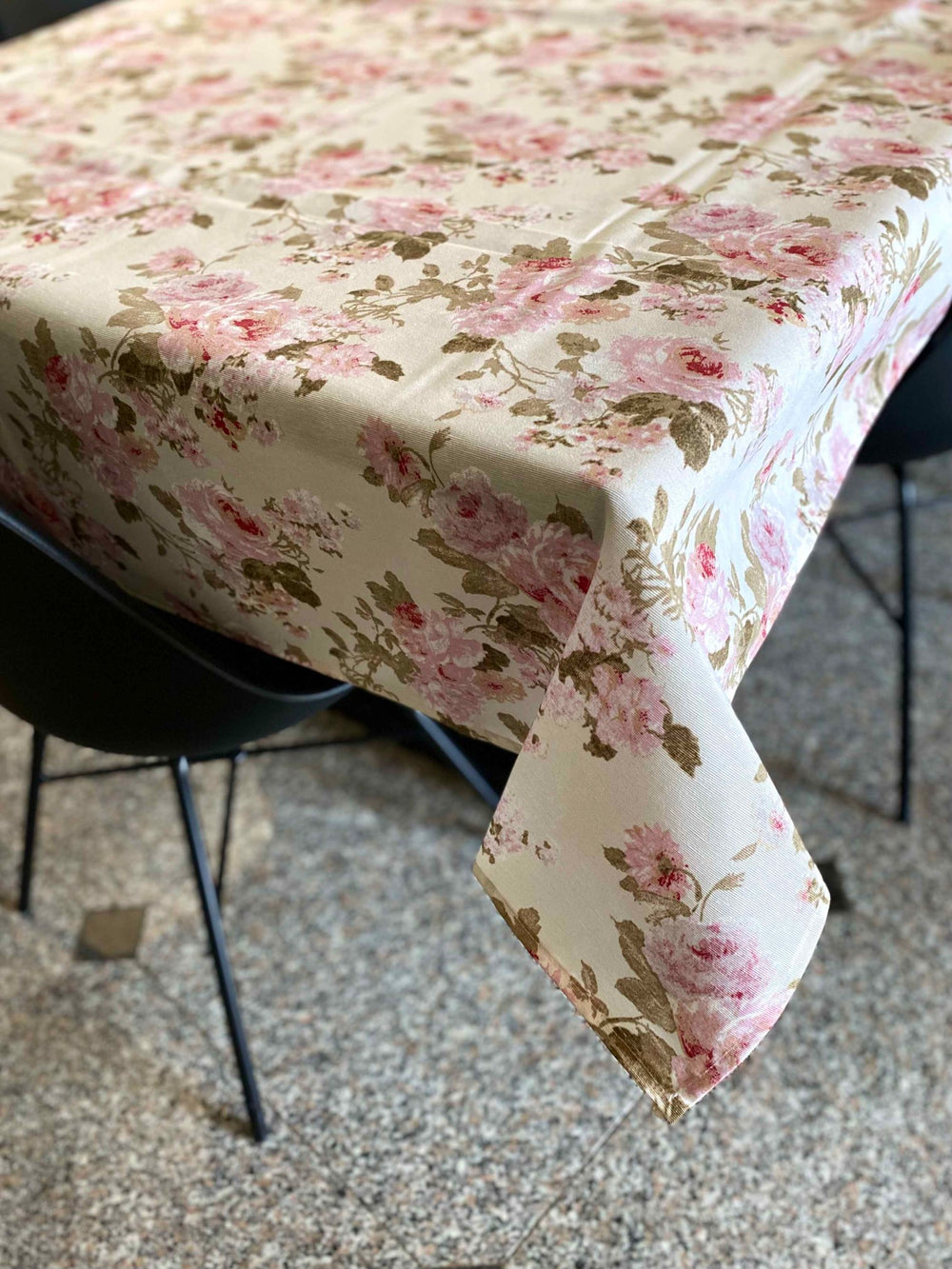 Tovaglia da tavola fantasia fiorellino rosa