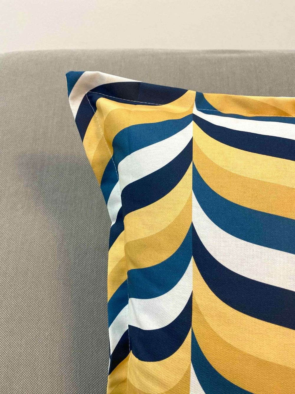 Cuscino arredo fantasia malta blu