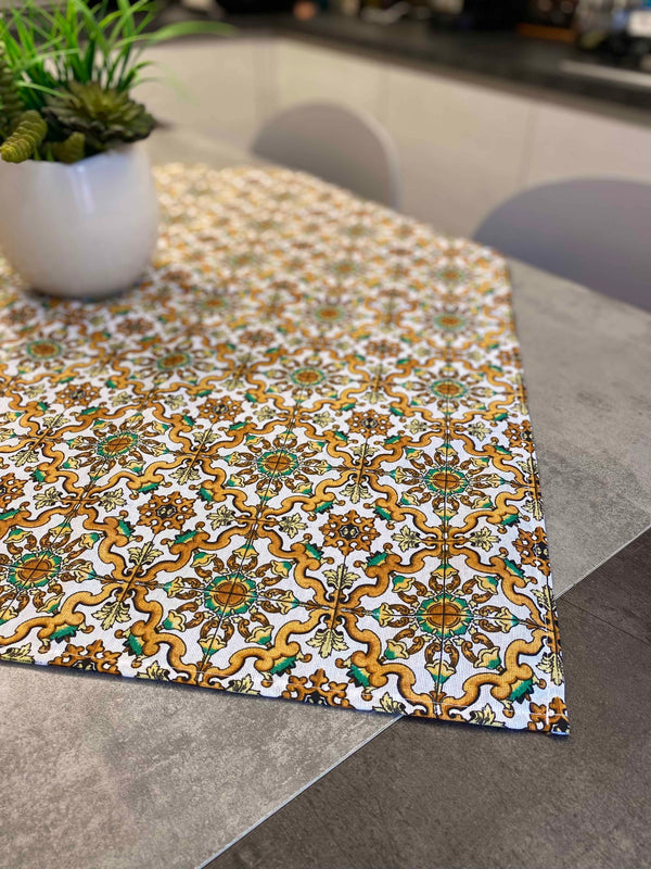 Centro tavola fantasia ceramica verde