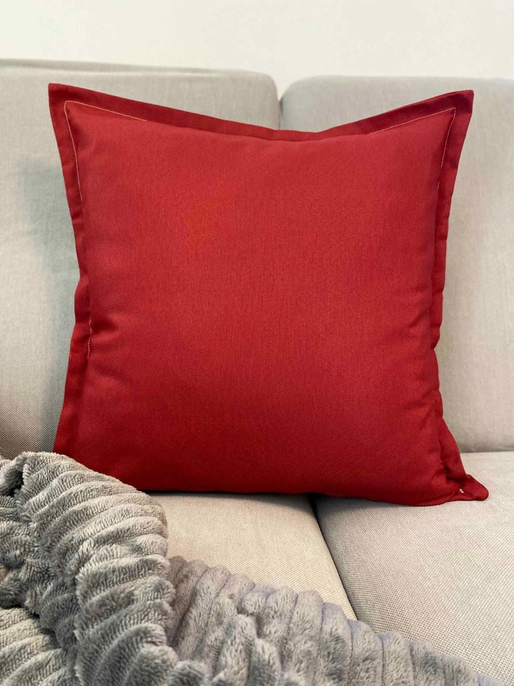 Cuscino arredo tinta unita rosso scuro
