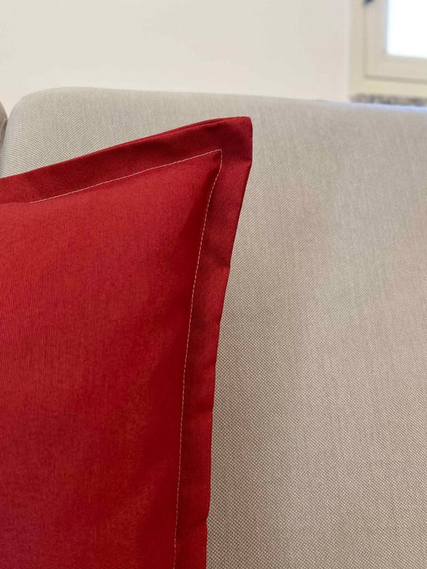 Cuscino arredo tinta unita rosso scuro