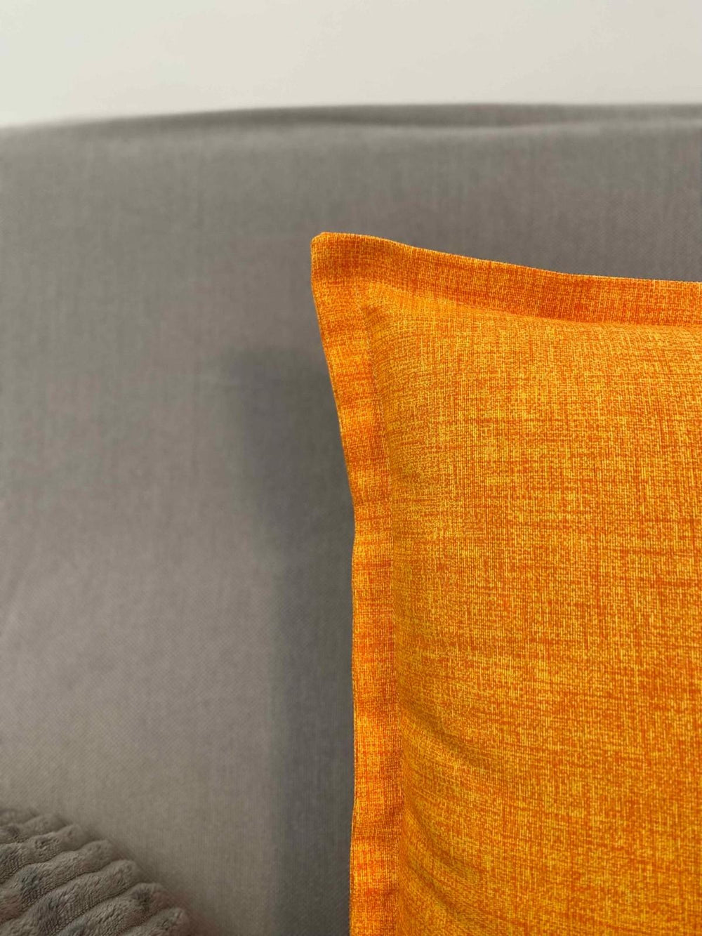 Cuscino arredo tinta unita arancio