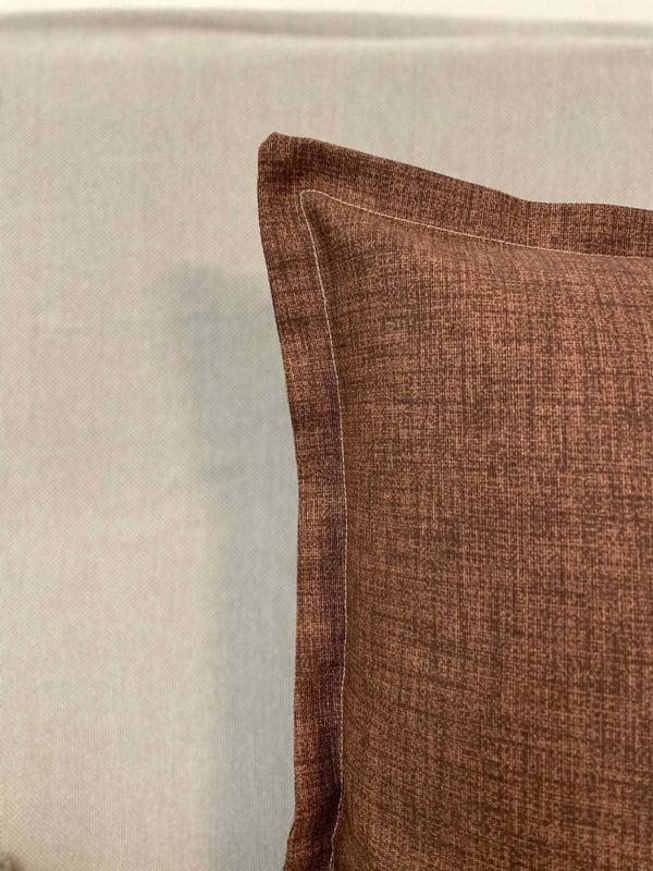 Cuscino arredo tinta unita marrone